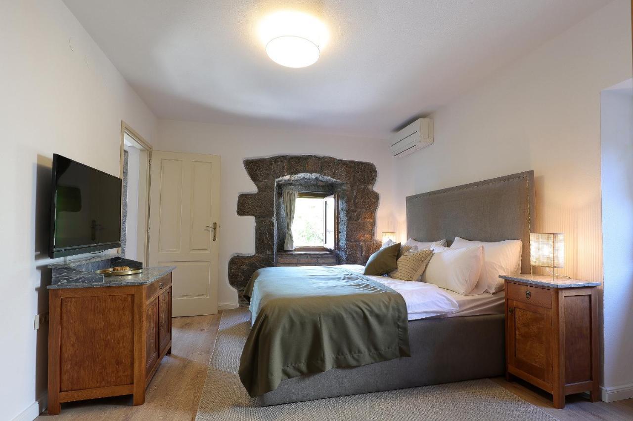 Villa Fani With Jacuzzi Icici Bagian luar foto